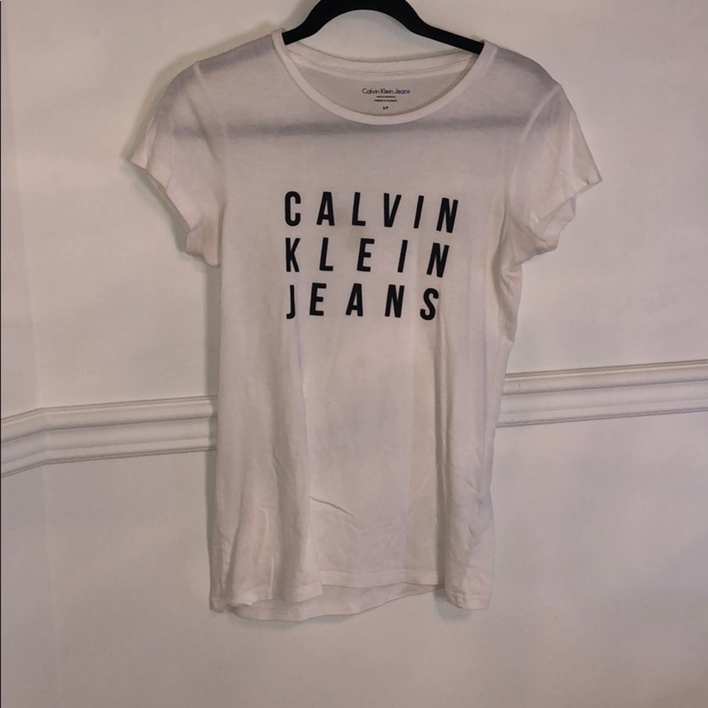 White Calvin Klein T-shirt